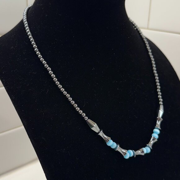 Hematite and Blue Cats Eye Glass Beaded Necklace - Picture 4 of 6